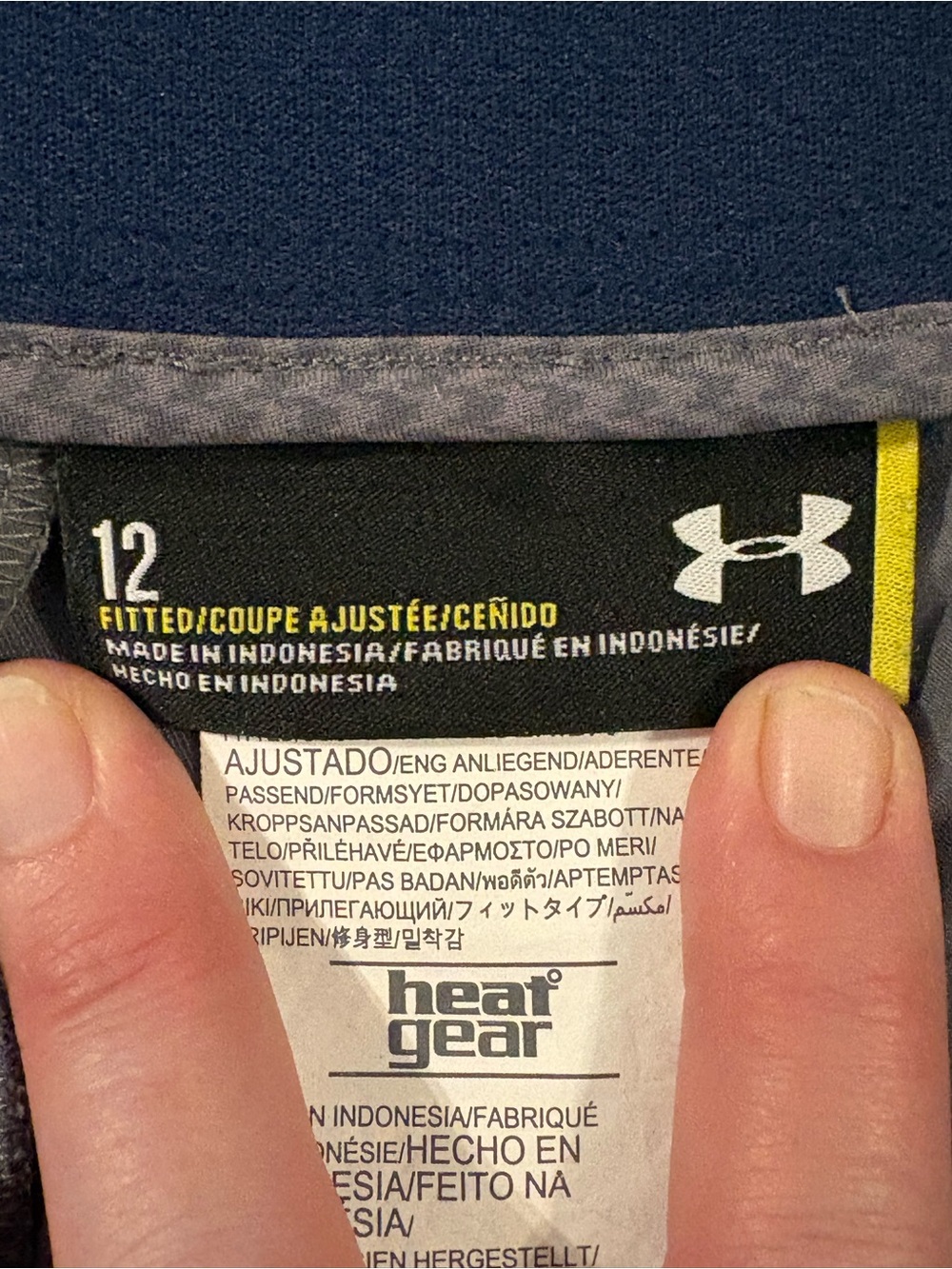 Under Armour Women’s Size 12 HeatGear Golf Shorts Lot of 2 - Picture 5 of 14